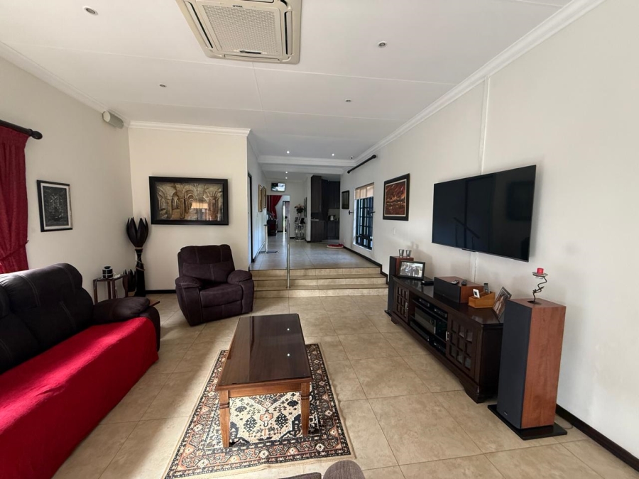 3 Bedroom Property for Sale in Protea Park North West